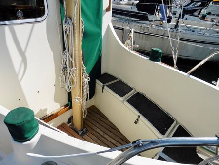 Fisher 30-PILOTHOUSE image