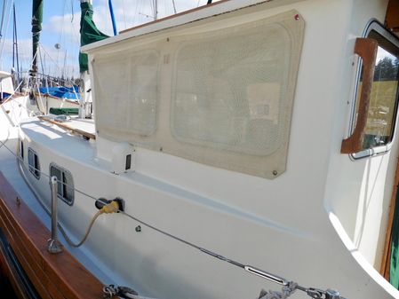 Fisher 30-PILOTHOUSE image