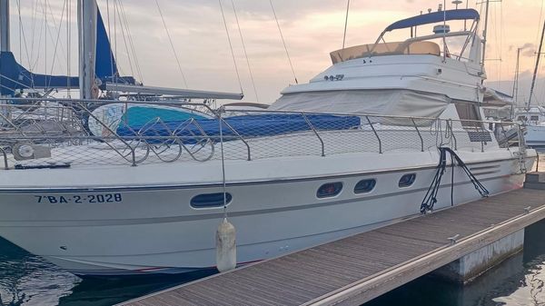 Princess Yachts 45 Flybridge 