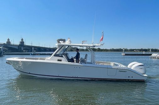 Pursuit S 328 Sport image
