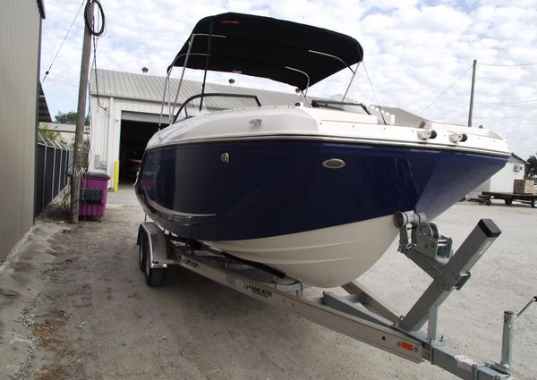 Bayliner D22 image