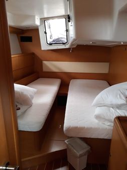 Jeanneau 57 image
