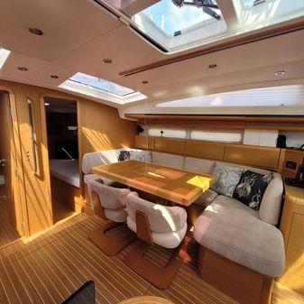 Jeanneau 57 image