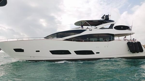 Sunseeker 28 Metre Yacht