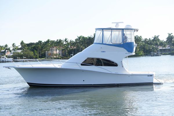 Luhrs 41 Convertible - main image