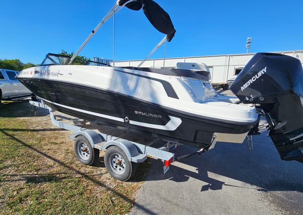 Bayliner VR6-BOWRIDER-OB image