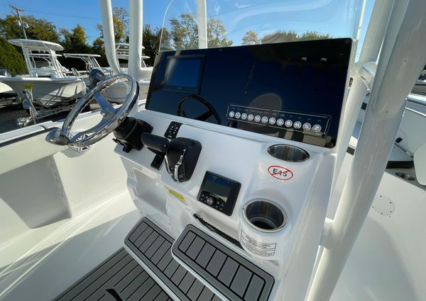 Tidewater 220-LXF image