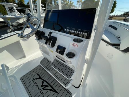 Tidewater 220-LXF image