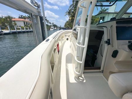 Boston Whaler 380 Outrage image