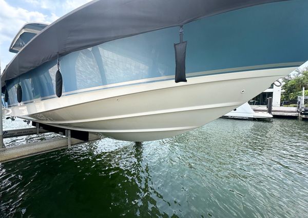 Boston Whaler 380 Outrage image