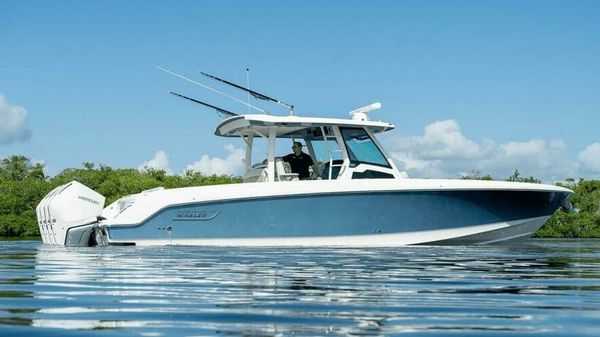 Boston Whaler 380 Outrage 