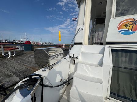 Carver 504 Cockpit Motor Yacht image