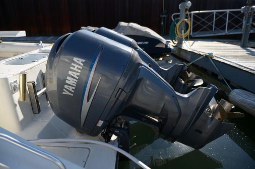 Pursuit 3370 Offshore image