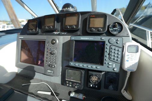 Pursuit 3370 Offshore image