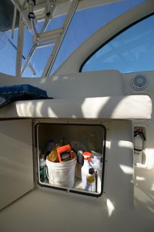 Pursuit 3370 Offshore image