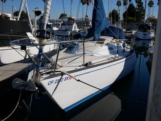 Catalina 38 - main image