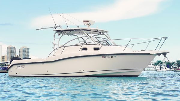 Boston Whaler 305 Conquest 