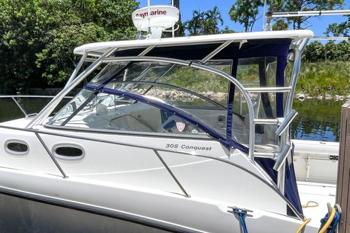 Boston Whaler 305 Conquest image