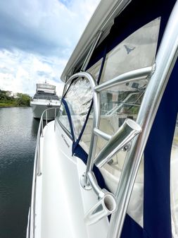 Boston Whaler 305 Conquest image