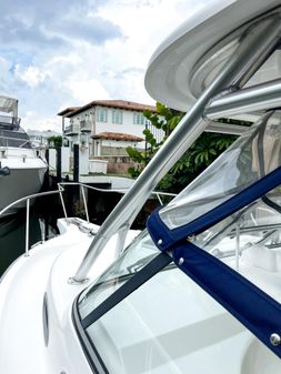 Boston Whaler 305 Conquest image