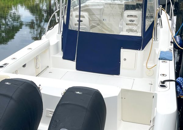 Boston Whaler 305 Conquest image