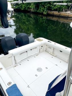 Boston Whaler 305 Conquest image