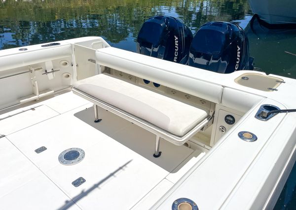 Boston Whaler 305 Conquest image