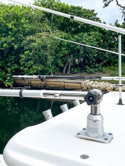 Boston Whaler 305 Conquest image