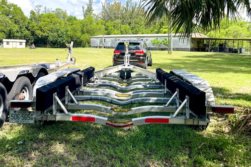 Boston Whaler 305 Conquest image