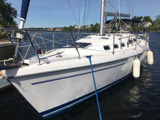 Catalina 380 - main image