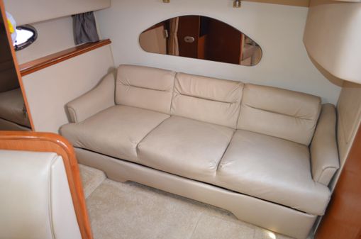 Cruisers Yachts 320 Express image