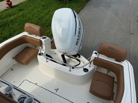 Pioneer 222-SPORTFISH image