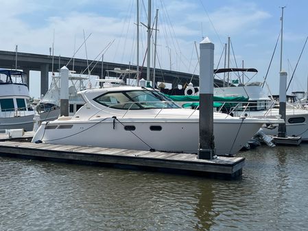 Tiara Yachts 3500 Sovran image