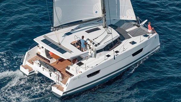 Fountaine Pajot Isla 40 