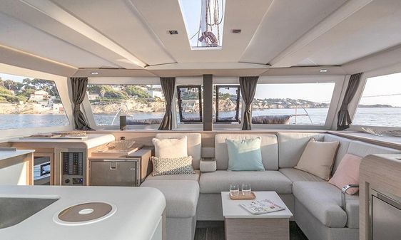 Fountaine Pajot Isla 40 image