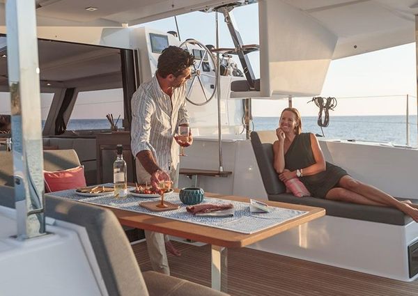 Fountaine Pajot Isla 40 image