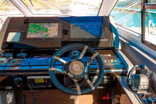Cruisers Yachts 60 Cantius image