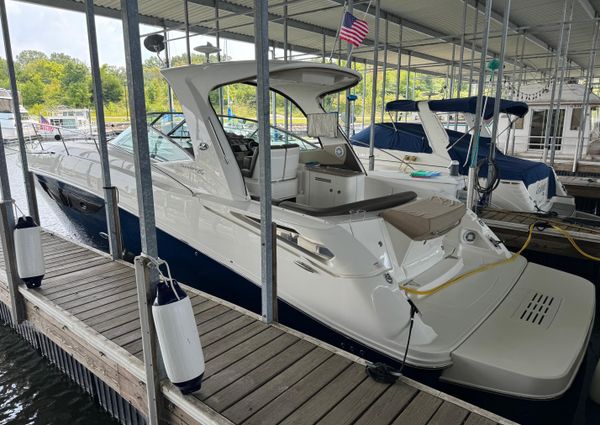 Sea Ray Sundancer 370 image