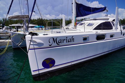 Catana 582 image