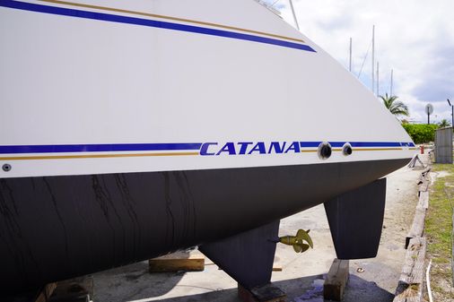 Catana 582 image