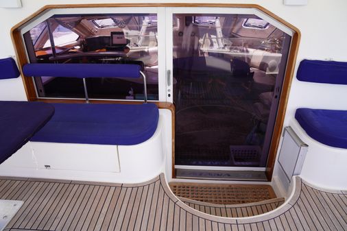 Catana 582 image