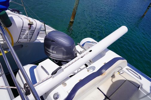 Catana 582 image