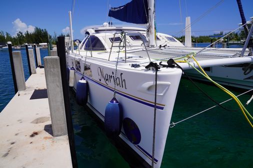 Catana 582 image