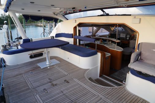 Catana 582 image