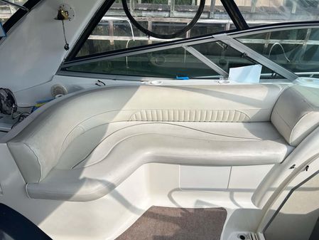 Cruisers Yachts 4270 Esprit image