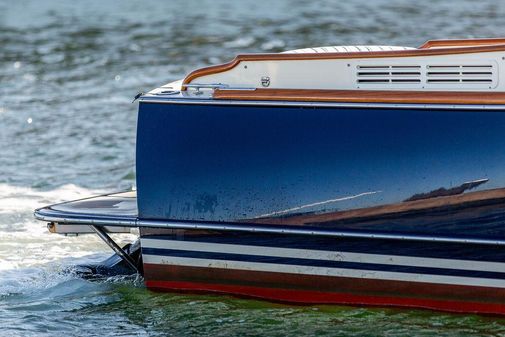 Hinckley Picnic Boat 34 MKII image