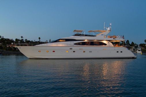 Azimut 85 image