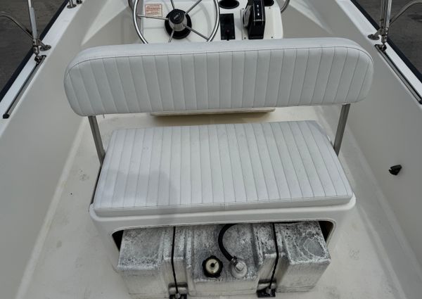 Boston-whaler 170-MONTAUK image