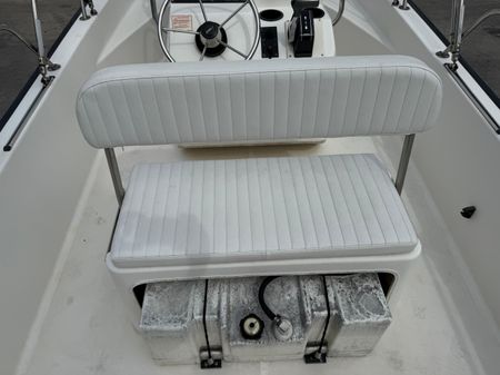 Boston-whaler 170-MONTAUK image