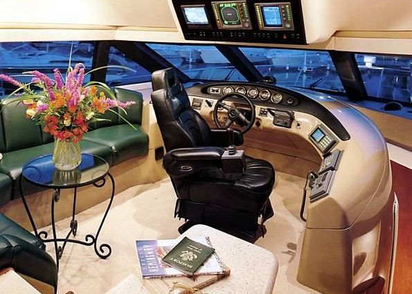 Carver 530 Voyager Pilothouse image